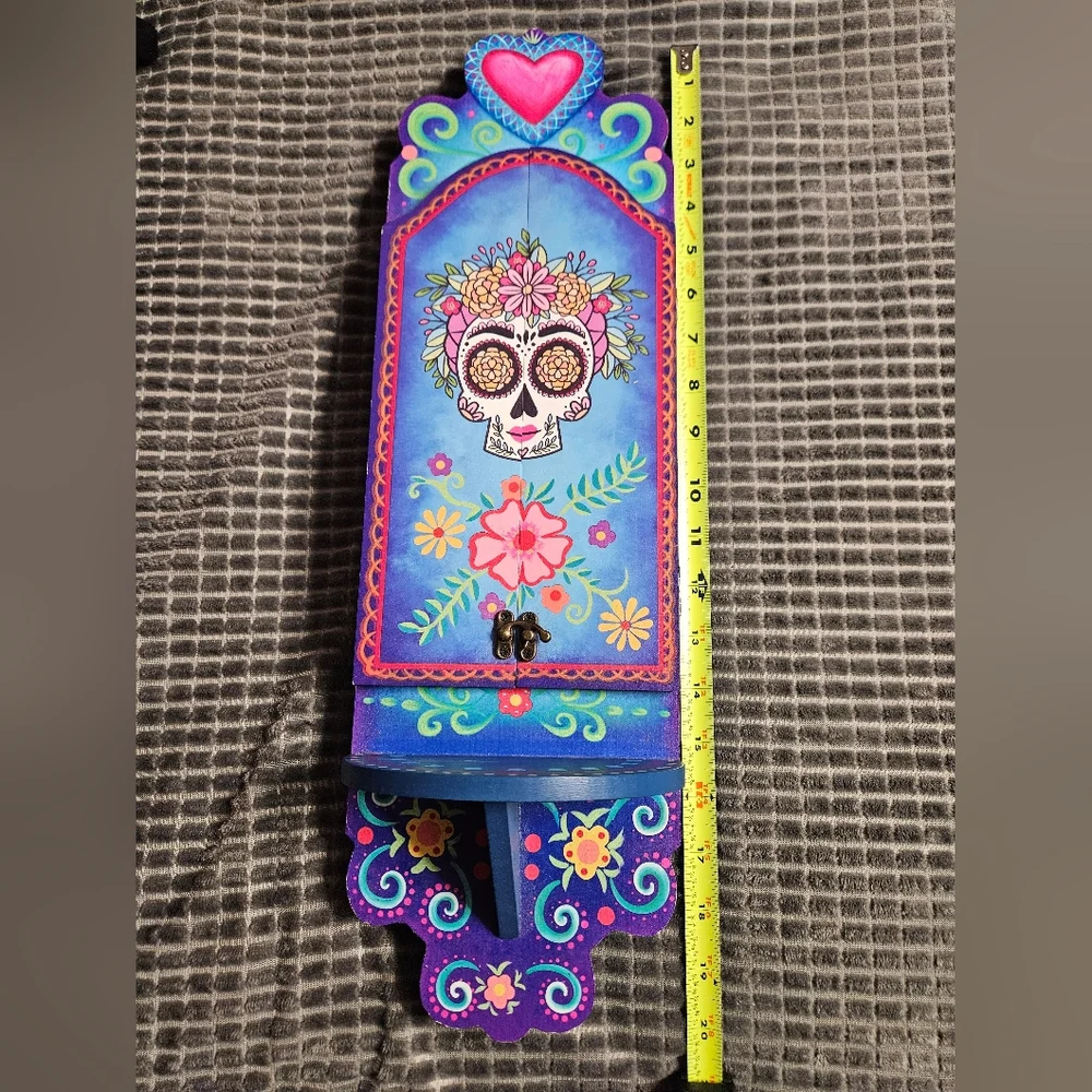 Colorful Skull Design Wall Shelf